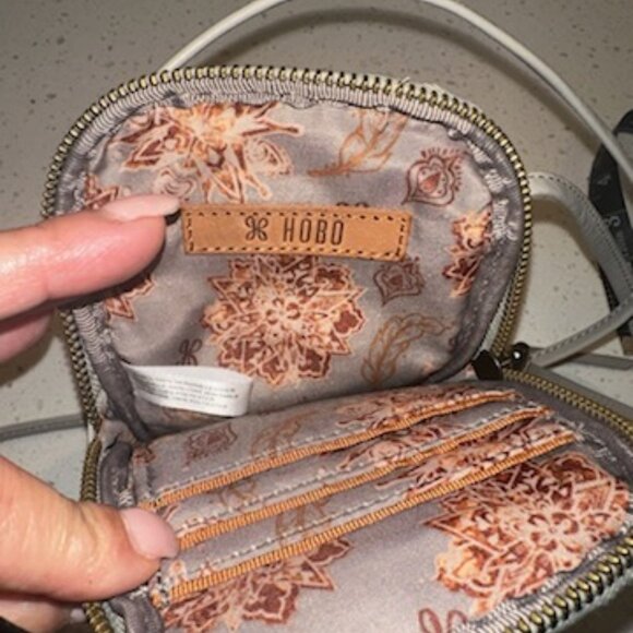 Hobo International Crossbody bag - Picture 6 of 9